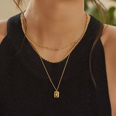 The Sol necklaces that we feature are only selected for their prime condition and exclusive pieces. This minimalistic necklace represents your sense of the rustic look and gives off a striking statement. Our Sol necklaces offer two kinds of plating for protection to make it last longer than you can anticipate. - Gold plating over brass- Rhodium plating over brass- Adjustable chain length is 17.5" to 19.5"- Available in Yellow Gold and White Gold Gold Chain Necklace Womens, Minimalistic Necklace, Bold Necklace, Jewelry Lookbook, Gold Chain Necklace, Minimalist Necklace, Gold Plating, Chain Lengths, Chain Length