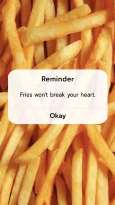 Fries Poster Design, Burger Quotes Instagram, Instagram Story Ideas Marketing, Fast Food Story, Food Graphic Design Social Media, Food Poster Ideas, Food Photoshoot Ideas, Aesthetic Advertisement, Fries Quotes