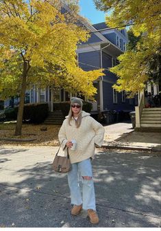 Cute And Cozy Fits, Big Chunky Sweater, Chunky Uggs Outfit, 2022 Fall Boots, Fall Transition Outfits 2023, Sweaters Outfit Ideas, Outfit Ideas Thanksgiving, Thanksgiving Guide, Apple Orchard Outfit