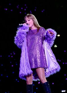 taylor swift performs on stage at the super bowl