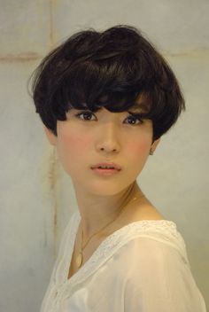 Boyish Hairstyle, Wedding Shorthair, Wedge Hairstyles, Quick Hair, Bouffant Hair, Asymmetrical Hairstyles, Haircut Short, Girl Haircut