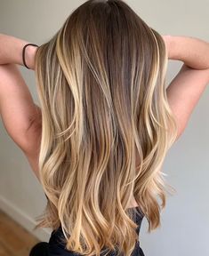 Going Brunette, Brown Hair With Highlights And Lowlights, Blonde Balayage Highlights, Blonde Tips, Ash Brown Hair, Change Hair, Brown Hair Balayage, Highlights Brown Hair