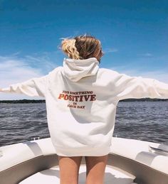 Sweatshirt Designs Ideas, Girl In Hoodie Aesthetic, Pretty Hoodies, Nice Hoodies, Butterfly Sweatshirt, Cosy Aesthetic, Vsco Hoodie, Positive Hoodie, Trendy Sweatshirts