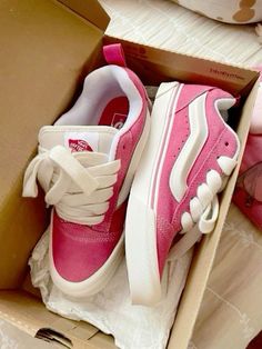 #vansknuskool Pink Campus, Vans Pink, Shoes Outfit Fashion