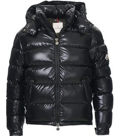 Moncler Maya, Uk Drip, Cute Dreads, Moncler Jacket, Jacket Outfits, Mens Jackets, Cool Outfits, Winter Jackets