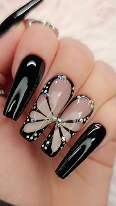 Butterfly Nails Gel Short, Pink And Black Butterfly Nails, Fall Nail Designs September, Coffin Butterfly Nails Designs, Black Art Deco Nails, Short Square Butterfly Nails, Acrylic Nail Designs Butterflies, Butterfly Square Nails, Gorgeous Nails Short