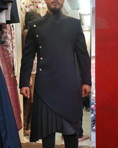 Mens Party Wear, Designer Dress For Men, Man Dress Design, Boys Kurta Design, Indian Groom Wear, Rare Clothing, Mens Sherwani, Gents Kurta, Kurta Men