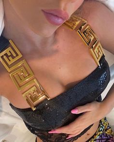 900+ Cool Vogue ideas in 2022 | fashion inspo, fashion inspo outfits, fashion Fendi Aesthetic, Ester Exposito, Looks Party, Looks Street Style, Rich Girl, Italian Charm Bracelet