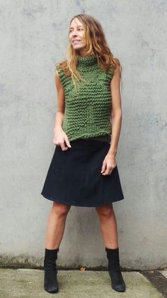 Green vest, green sweater vest, green tank, womens clothing, green top, green chunky vest, clothing   The yarn is a mix of alpaca and wool, Ive double knitted this top (knitted two strands together) which makes it nice and chunky This sweater will spring you into high fashion in an instant, paired Chunky Vest, Dik Vest, Black Vest Outfit, Green Sweater Vest, Slouchy Knit Sweater, Long Cardigan Coat, Shade Card, Sleeveless Jumper, Sweater Vests