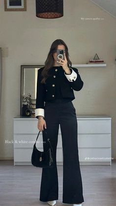 outfit 
business outfit 
black outfit 
black suit 
fashion 
minimalist outfit Washington Dc Work Outfits, Formal Dresses For Work Offices, Corporate Girl, Outfits For College, Aesthetic Business, Cute Professional Outfits, Outfits Skirt, Rich Aesthetic, Suits Casual