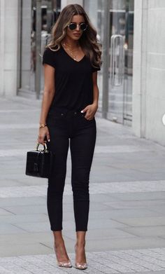 Black Work Outfit, All Black Outfits For Women, Black And White Outfit, Black Outfits, Summer Work Outfits, Casual Work Outfit, Mode Casual, Looks Black, All Black Outfit