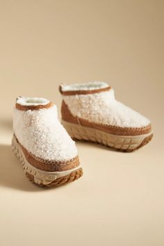 UGG® Venture Daze Ultra Mini Cozy Boots | Anthropologie Cute Cozy Boots, Ugh Boot, Ugg Short Boots, Ugg Boots Short, Cozy Boots, Chunky Cardigan, Swag Shoes, Swaggy Outfits, Slipper Boots