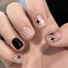 Clear Coat Nails With Design, Douyin Nails Short, Nail Inspo Grunge, Design Nails Art, Trend Prediction, Nail Trend, Subtle Nails