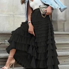 High Waisted, Multi Layered, Flat Elastic Fully Lined Skirt; Stylish In Black. Lg. Waist Is 16"- 18 Xl Waist Is 17"- 21" Tule Rok, Gonna In Tulle, Skirt Tulle, Boho Mode, Fluffy Skirt, Tulle Maxi Dress, Mode Boho, Off Shoulder Fashion, Spring Skirts