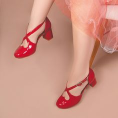 Jazz Shoes Aesthetic, Fashion Shoes Woman, Heart Heels, Kawaii Shoes, Retro Mode, Girly Shoes, Elegant Shoes, Pretty Shoes, Dream Shoes