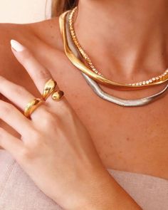 Chain Necklace Outfit, Necklace Outfit, Product Shots, July 1, Jewelry Inspo, Chain Necklace, Pie, Chain