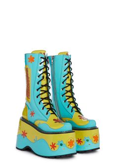 Men Platform Boots, Cool Colorful Boots, Mystery Machine, Funky Boots, Mystery Machine Converse, Scooby Doo Boots, Scooby Doo Mystery Machine, Scooby Doo Inspired Outfits, Go Go Boots