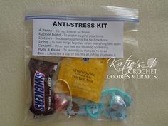 anti-stress-kit Survival Kit Gifts, Neuer Job, Staff Appreciation, Crochet Goodies, Cadeau Diy, Work Gifts, Appreciation Gifts, Gag Gifts, Thank You Gifts