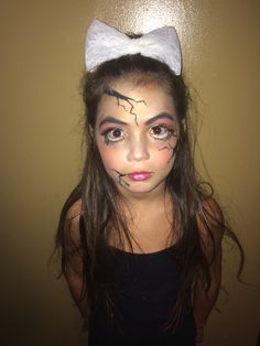 Broken Porcelain Doll Makeup, Creepy Doll Makeup For Kids, Broken Doll Makeup Kids, Cracked Doll Makeup Halloween, Porcelain Doll Makeup Halloween, Creepy Doll Makeup Halloween, Porcelain Doll Halloween, Cracked Porcelain Doll, Scary Doll Makeup