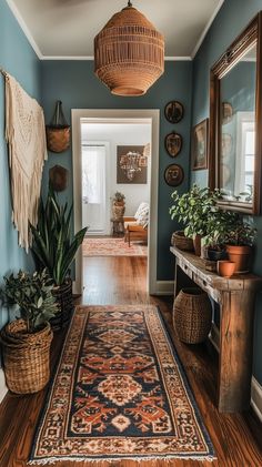 Vintage Eclectic Entryway, Hallway Door Decor, Moody Entryway, Maximalist Entryway, Eclectic Minimalist Decor, Bold Entryway, Entrance Hall Ideas, Unique Hallway, Eclectic Entryway