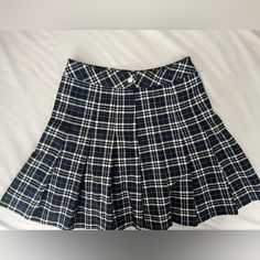 H&M, Us Size 2 (Xs), Condition Is Very Good, Never Worn. H&m Casual Pleated Skirt, Casual Pleated Skirt By H&m, H&m Pleated Casual Skirt, Trendy Fitted H&m Skirt, H&m Fitted Cotton Mini Skirt, H&m Fitted Mini Skirt Casual Style, Casual H&m Skort In Short Length, H&m Casual Pleated Mini Skirt, H&m Fitted Casual Mini Skirt