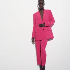 New Fuchsia Zara Pink Blazer For Fall, Pink Zara Blazer For Spring, Chic Pink Zara Outerwear, Pink Tailored Blazer With Pockets, Tailored Pink Blazer With Pockets, Pink Zara Outerwear For Spring, Tailored Pink Outerwear For Spring, Pink Notch Lapel Blazer For Spring, Spring Pink Notch Lapel Blazer