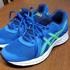 New Never Worn Shoes Asics, Asics Shoes, Kids Shoes, Kids Shop, Blue Green, Shoes Sneakers, Color Blue, Blue Color, Size 6