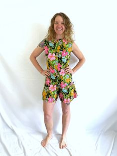 Love this romper!  Great vintage shape - Back metal talon zipper No tag seen - Handmade Fabric is textured - so cute for summer!! Minor fray at one shoulder seam Lying flat... Armpit to armpit: 18" 16" waist Hips ~19 1/2" Top to bottom: 31" Retro Sleeveless Floral Jumpsuits And Rompers, Retro Floral Print Fitted Jumpsuits And Rompers, Fitted Retro Print Groovy Top, 1960s Playsuit, Retro Floral Print Sleeveless Jumpsuits, Jumpsuits For Women, 1970s, Jumpsuit Romper, Jumpsuit