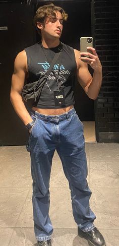 Masculine Club Outfits, Gay Clubbing Outfit, Men In Crop Tops Aesthetic, Male Clubbing Outfits, Crop Top Hombre, Mens Concert Outfit, Men Crop Top Outfit, Male Crop Top Outfits, Guys In Crop Tops