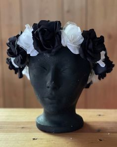 The perfect accessory for everyday or Halloween! All of our flower crowns are made with a soft foam base and have a short ribbon tie in the back. have an idea for a custom order? Let us know! We'd love to work with you. White Flower Crown Wedding, Simple Flower Crown, Black Flower Crown, Halloween Crown, Rose Flower Headband, Rose Headpiece, Flower Wreath Hair, Bridal Hair Wreath, Flower Headpiece Wedding