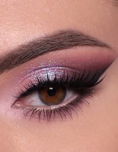 Prom Mauve Dress, Eyeshadow Looks For Purple Dress, Eye Makeup Pink Dress, Prom Makeup For Brown Eyes Pink Dress, Dark Purple Prom Makeup, Prom Makeup For Purple Dress, Pink Silver Makeup, Makeup Looks For Purple Dress, Pink And Silver Makeup