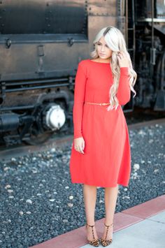 LOVE LOVE the shoes!! (Anne Michelle shoes) Cara Loren, Pentecostal Fashion, Cute Modest Outfits, Fashion Wallpaper, Coral Dress, Pop Of Color, Work Attire, Modest Dresses, Modest Outfits