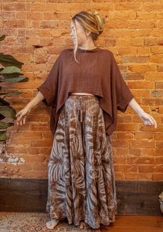 Boho Hippy Outfits Plus Size, Loose Flowy Outfits, Earthy Style Clothes, Boho Professional Style, Hippie Mom Style, Winter Hippie Outfits Boho, Plus Size Earthy Outfits, Minimalist Boho Fashion, Earthy Boho Outfits