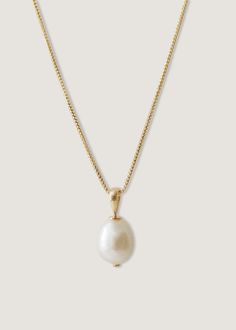 Featuring our best selling Baroque Pearl Pendant—pair it with any of our necklace chains. Baroque pearls are naturally formed in the mollusk, and their finite beauty is derived from asymmetric silhouettes—making each pearl unique. 14k solid gold—always Pendant weight: 1.8g Pearl height: Approx 11mm Bail height: 6.3mm Each pearl is one of a kind. To extend the life of pearl pieces, we recommend removing while showering, swimming, and using harsh products. Grad Jewelry, Drop Pearl Necklace, Pearl Jewlery, Color Seasons, Baroque Pearl Pendant, Letter Charm Necklace, Initial Disc Necklace, Diamond Signet Ring, Fall Rings