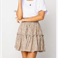 Brand New Without Tags Size S Perfect For Any Season! High Waisted Fit Mini Skater Skirt, Flared Mini Skirt, Polka Dot Skirt, Dot Skirt, Summer Skirts, Cute Skirts, Short Skirt, Ruffle Skirt, Printed Skirts