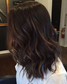 Brunette Ombre, Rambut Brunette, Brown Hair Shades, Chocolate Brown Hair Color, Brunette Balayage, Brown Hair Balayage, Hair With Highlights, Balayage Brunette, Beauty Lounge