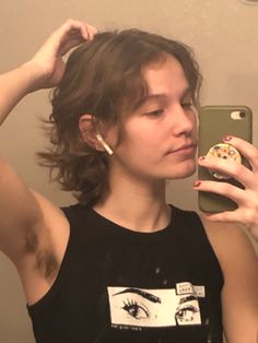 Queer Mid Length Hair, Queer Mullet Long, Short Curly Haircuts Masc Women, Gender Neutral Haircut Round Face, Soft Masc Haircut, Corky Haircut, Shag Mullet Wavy Hair, Short Masc Haircuts For Women, Short 80s Hairstyles