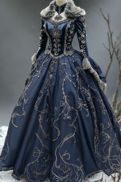 Extravagant Outfits, Blue Ball Gowns, Golden Globes Red Carpet, Royal Dresses, Fantasy Dresses, Queen Dress, Medieval Dress, Beverly Hilton