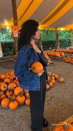 Fall Pumpkin Picking Outfit, Pumpkins Patch Outfit, Pumpkin Patch Outfit Warm Weather, Fall Theme Park Outfit, Pumpkin Patch Warm Weather Outfit, Pumpkin Patch Dress Outfit, Pumpkin Patch Outfits Women, Casual Pumpkin Patch Outfit, Goth Pumpkin Patch Outfit