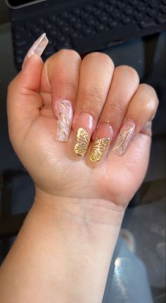 Good Butterfly Nails, Erika Titus Nails Butterfly, White Gold Butterfly Nails, Emerald Green And Gold Nails Acrylic Simple, Gold Butterfly Acrylic Nails, Green And Gold Butterfly Nails, Elegant Butterfly Nails, Butterfly Nails Gold, Butterfly Nails 2023