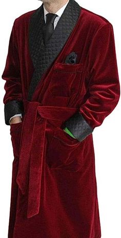 Men's long Smoking Jacket Maroon Velvet Robe Quilted Robe Dressing Gown | eBay Quilted Robe, Mens Dressing Gown, Long Quilted Coat, Luxury Robes, Velvet Gown, Velvet Quilt, Velvet Coat, Velvet Jacket, Dressing Gown