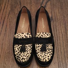 Never Worn Aerosoles Cheetah Print In Horsehair With Black Suede Siding, Size 9, No Box Or Tags But Never Came Out Of The Closet Black Tassel Loafers With Round Toe, Casual Black Tassel Loafers With Round Toe, Casual Black Flat Tassel Loafers, Black Casual Flat Tassel Loafers, Casual Black Tassel Loafers With Closed Toe, Trendy Leather Tassel Loafers With Round Toe, Casual Black Tassel Loafers With Almond Toe, Black Casual Tassel Loafers With Almond Toe, Coming Out Of The Closet