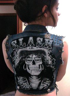 Jean Jacket Diy Upcycling, Calavera Diy, Diy Distressed Jeans, Edgy Kid, Jean Jacket Diy, Battle Vest, Battle Jackets