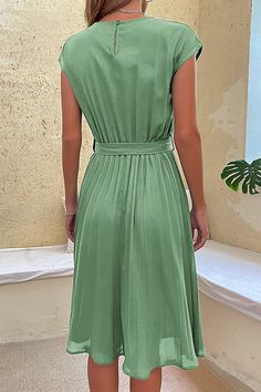 Elegant Solid Frenulum Fold O Neck Pleated Dresses Pleated Dresses, Two Piece Jumpsuit, Pleated Sleeves, Tassels Fashion, Elegant Pattern, Elegant Skirt, Maxi Dress Cocktail, Sleeve Dresses, Daily Dress