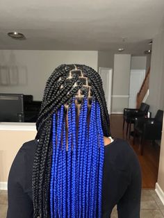 Always getting better Knotless Box Braids With Triangle Parts, Big Peekaboo Braids, Blue Peak A Boo Hair Braids, Pretty Braided Hairstyles With Color, Knotless Box Braids Blue And Black, Peak A Boo Braids Blue, Blue And Black Hair Braids, Blue Peekaboo Hair Braids