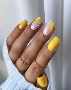 Capture the essence of sunny days with our radiant summer yellow nails! Flash a smile on your hands with a color that's as warm and inviting as a sunny afternoon. Milky Nails, Pink Nail, Short Nail Designs