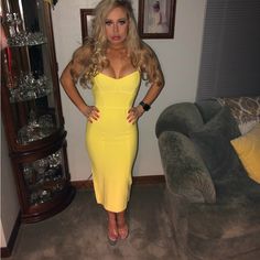 Like New. Worn Once. Yellow Yellow Dress, The Social, Colorful Dresses, Size 2, Fashion Home Decor, Fashion Home, Midi Dress, Like New, Dress Es