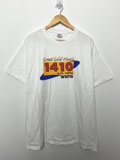 This tee shirt remains in pre owned condition. Measurements pit to pit: 24 inches  Top to bottom: 30 inches 90s Shirts Graphic Tees, 90s Culture, 90s Tshirt, Culture Fashion, Am Radio, My Kind Of Love, 90s Shirts, Graphic Tee Shirt, Apa Aja