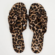 New With Tag Zara S/S 2024 Collection Flat Sandals With Animal Print Fabric. Front Knot Detail. Sole Height: 0.4 Inches (1 Cm) Leopard | 3622/310 Upper 100% Polyester Sole 100% Polyurethane Thermoplastic Insole 100% Polyester Clothing Care Guide: Do Not Wash Do Not Submerge In Water Do Not Use Bleach / Whitener Leather/Patent Leather/Glossy Finish Leather. Clean With A Dry Cotton Cloth. Do Notiron Suede/Nubuck/Split Leather. Clean With A Soft Brush Or Stiff Sponge. Do Not Dry Clean Leather. May Animal Print Flats, Animal Print Fabric, Zara Shoes, Clothing Care, 2024 Collection, Print Fabric, Flat Sandals, Repellent, Patent Leather