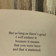 Liz Newman Writer | poetry about grief, mental health, and faith on Instagram: "💔💔💔 (poem from “I Look to the Mourning Sky” available on Amazon)  #liznewman #ilooktothemourningsky #grief #griefawareness #griefandloss #griefisnotlinear #griefislove #griefpoetry #lossofalovedone #inmemory #griefcommunity" Quotes About Grieve, Quotes About Losing A Grandfather, Poems For Journals, Poems About Endings, Grave Stone Quotes, Griefing Your Mom Quotes Short, Griefing Your Husband Quotes, Griefing Your Dad Quotes, Poetry About Memories